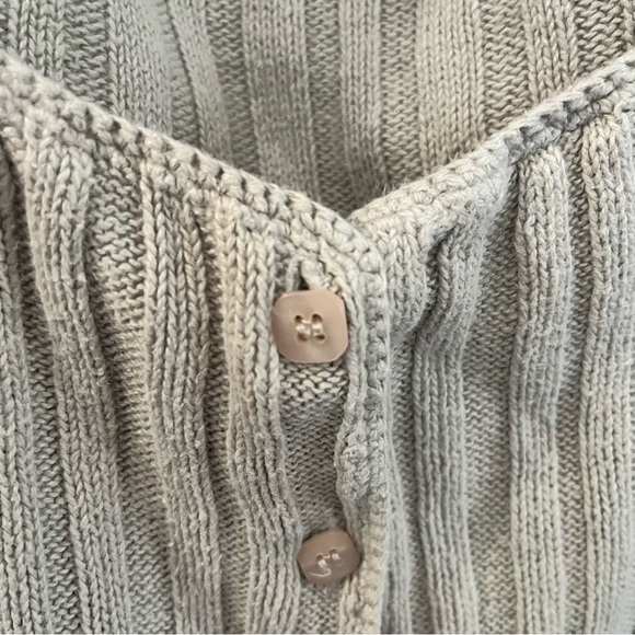 Vintage Y2K Sage Green Ribbed Knit Button-Up Top - Picture 5 of 6